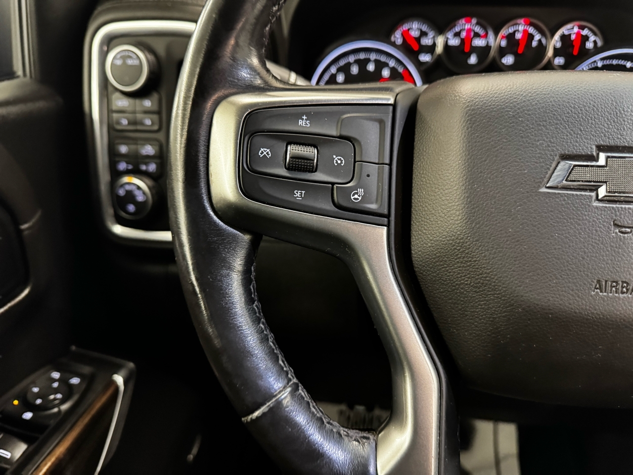 Chevrolet Silverado 1500 4WD Crew Cab 147" LT Trail Boss 2021