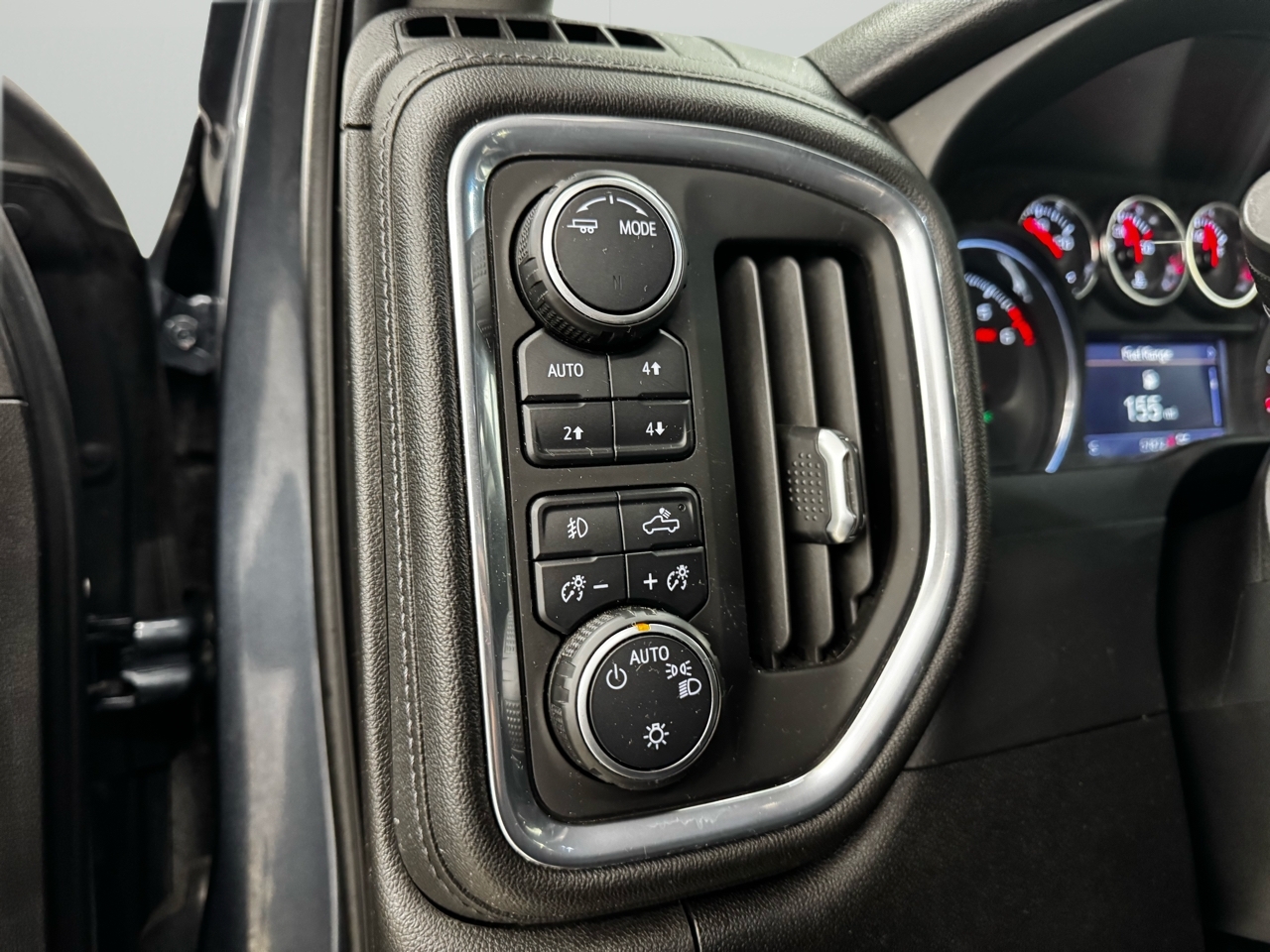 Chevrolet Silverado 1500 4WD Crew Cab 147" LT Trail Boss 2021