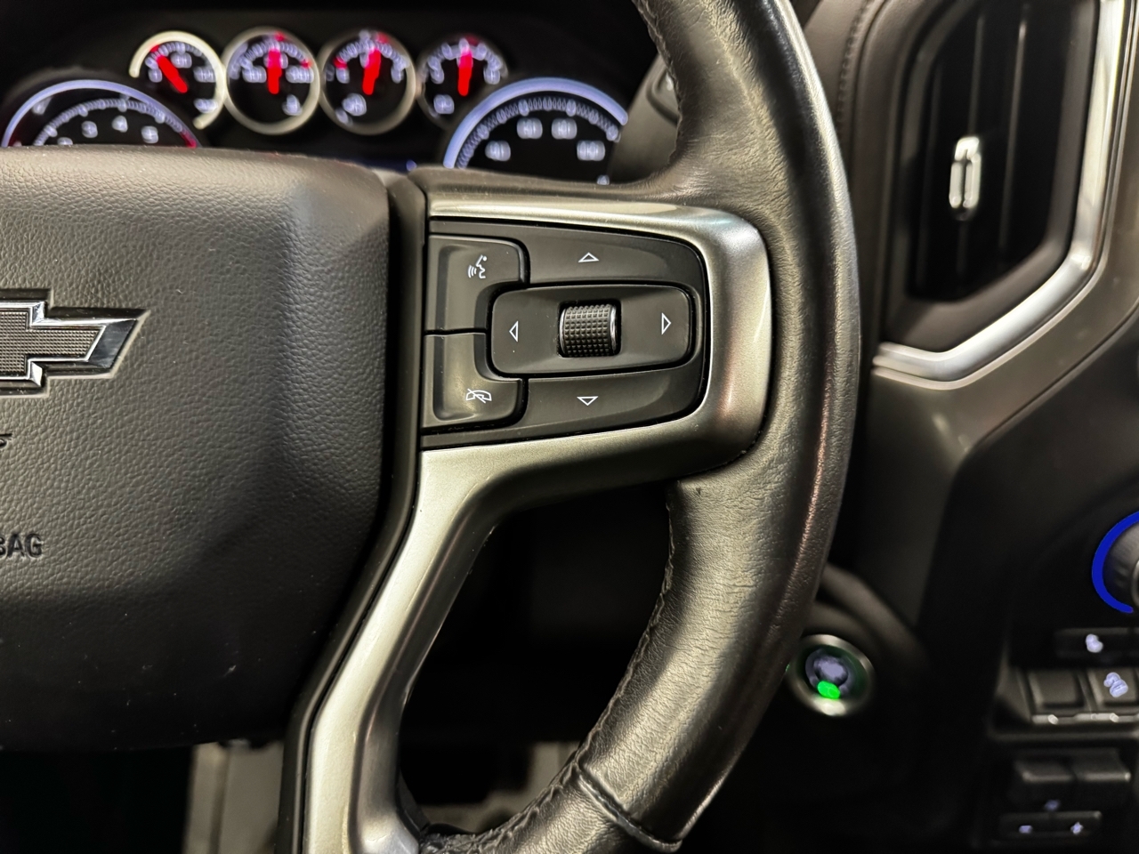 Chevrolet Silverado 1500 4WD Crew Cab 147" LT Trail Boss 2021