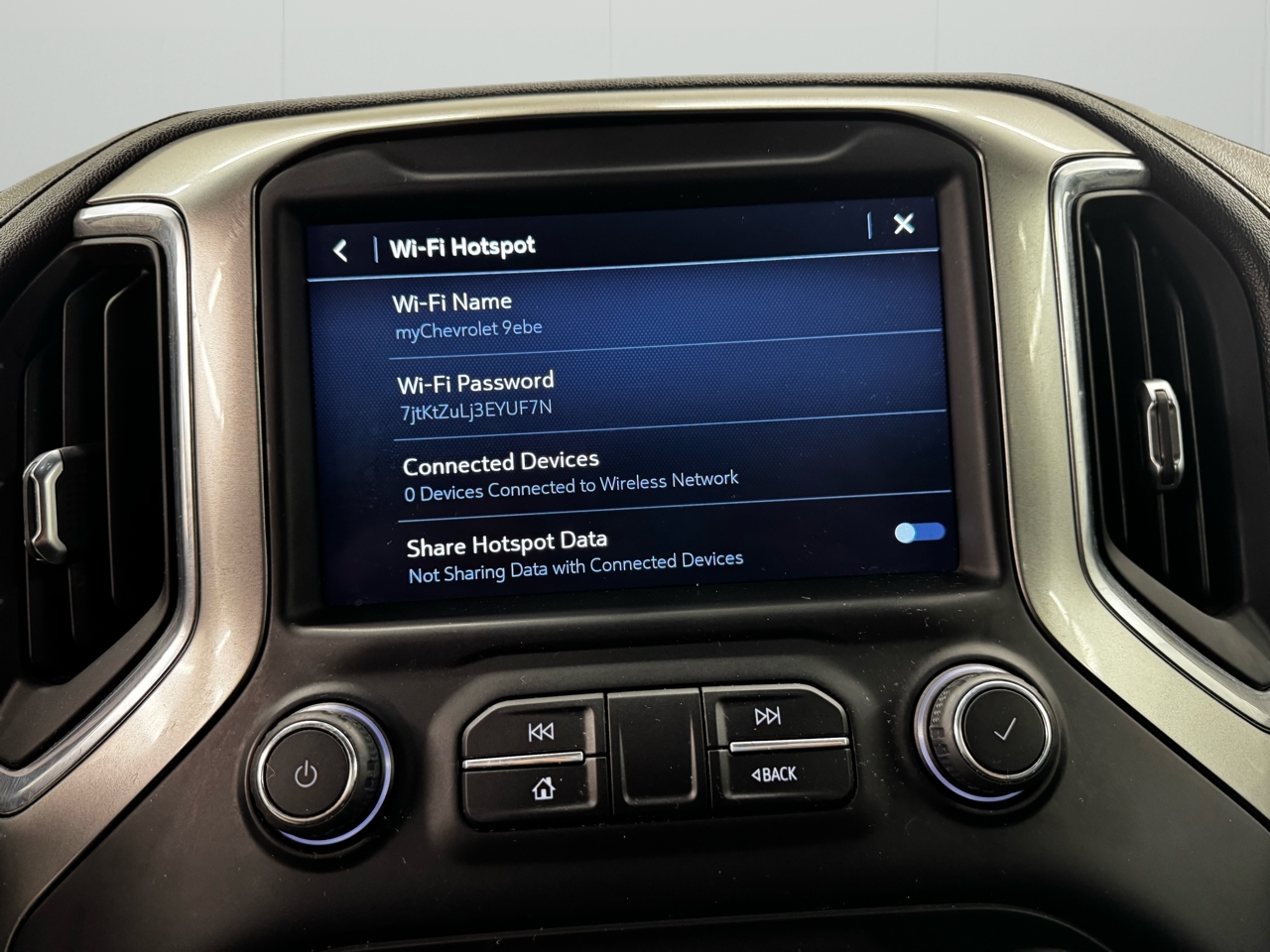 Chevrolet Silverado 1500 4WD Crew Cab 147" LT Trail Boss 2021