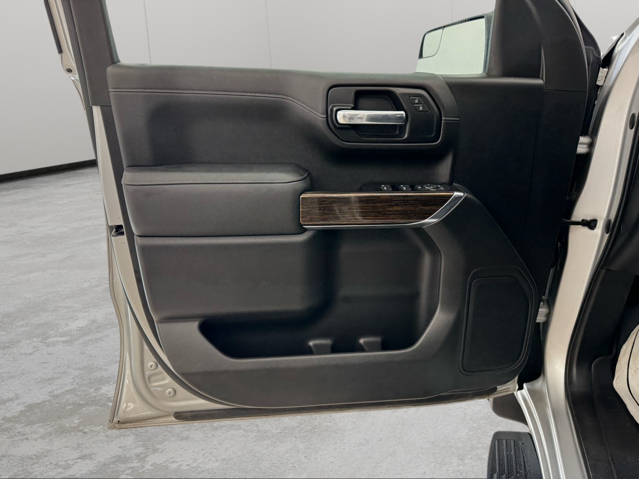 GMC Sierra 1500 4WD Crew Cab 157" SLE 2019