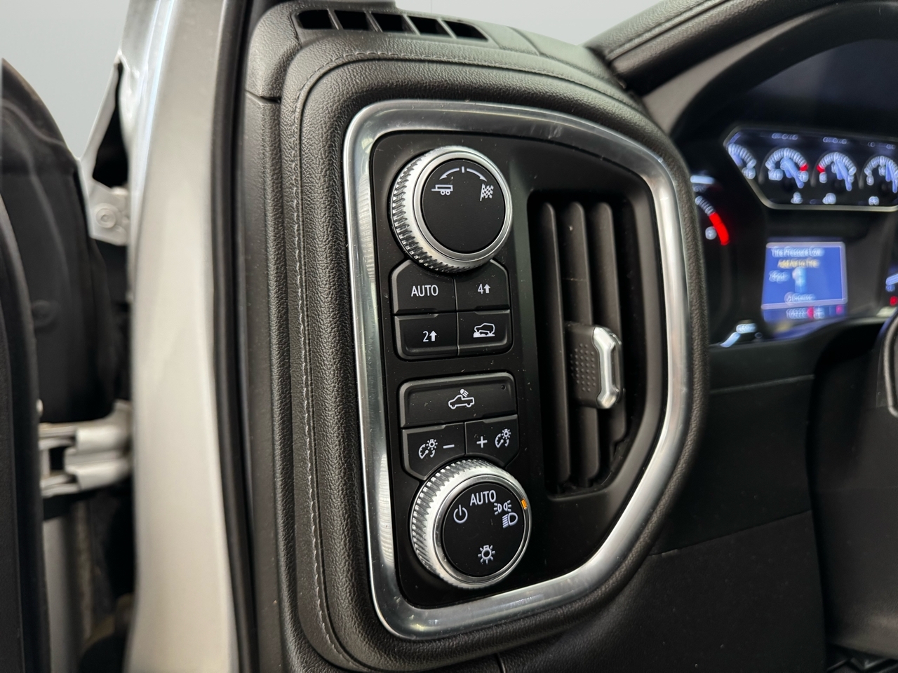 GMC Sierra 1500 4WD Crew Cab 157" SLE 2019