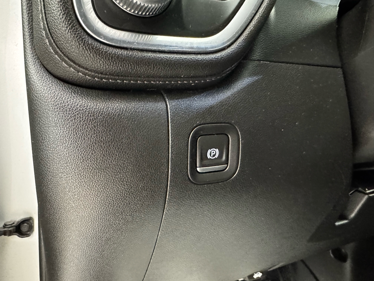 GMC Sierra 1500 4WD Crew Cab 157" SLE 2019