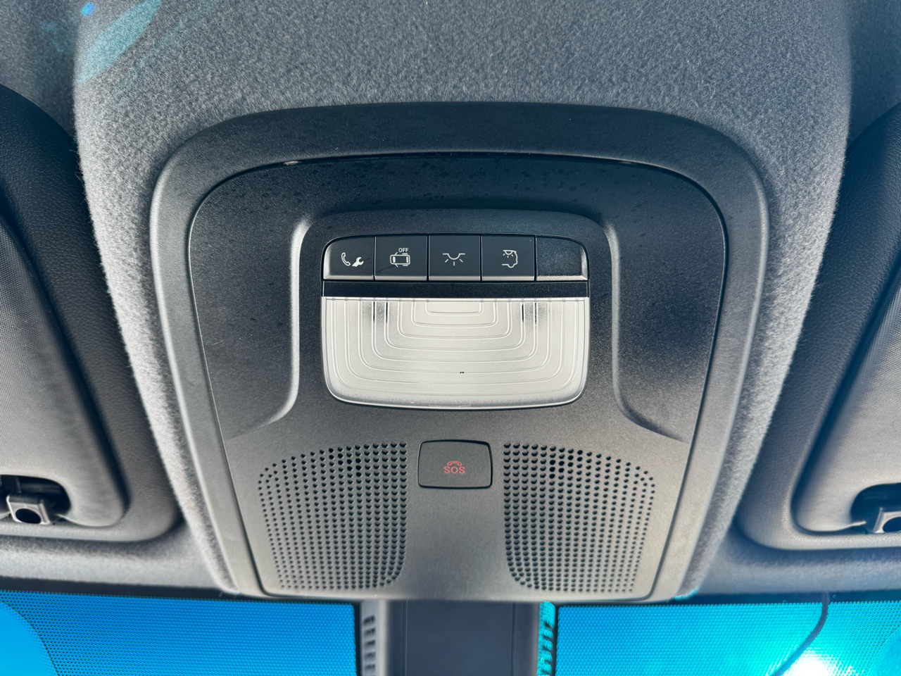 Mercedes-Benz Sprinter Cargo Van 1500 Standard Roof I4 144" RWD 2021