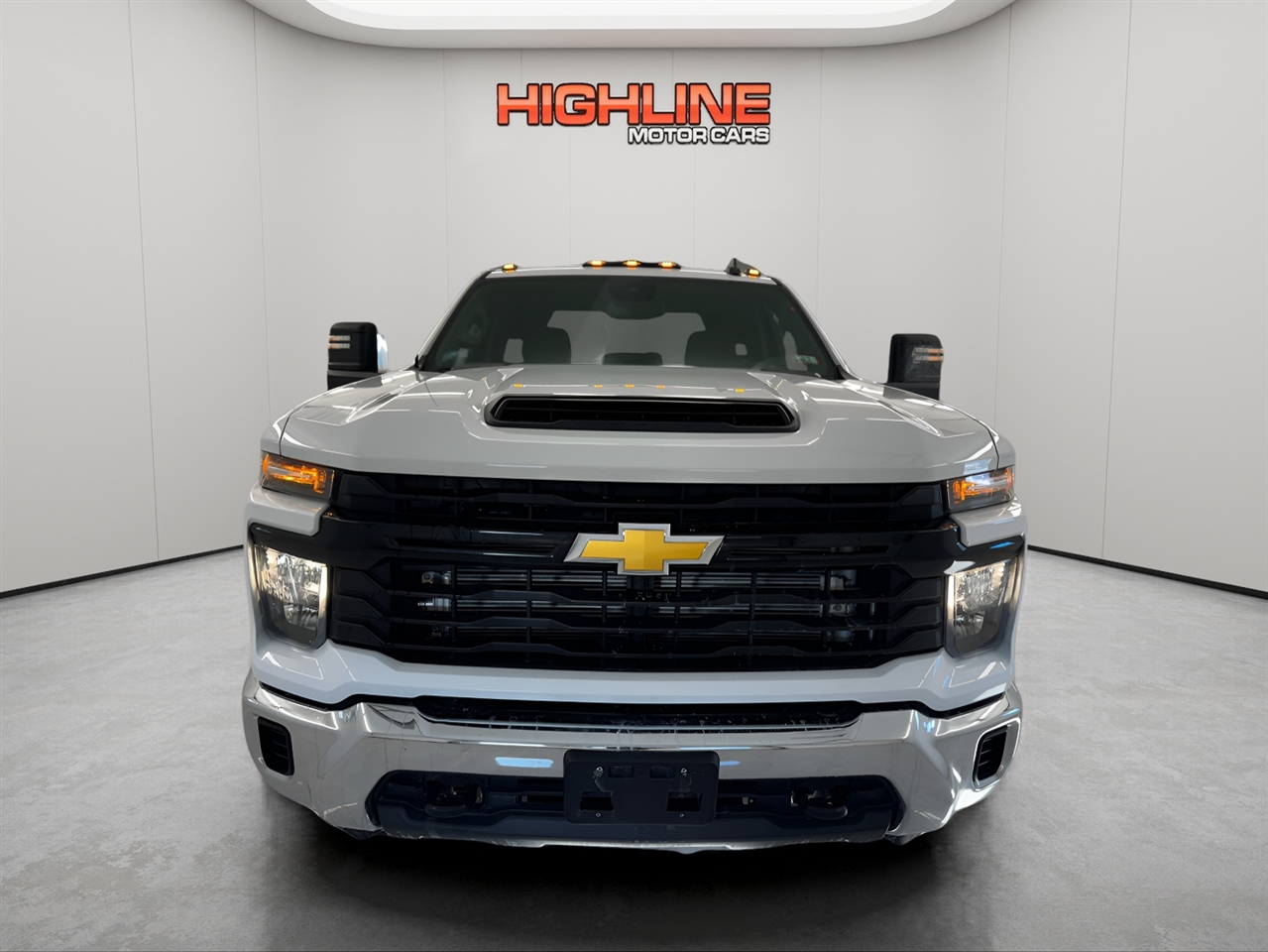 Chevrolet Silverado 3500HD CC 4WD Reg Cab 146" WB, 60" CA Work Truck 2025