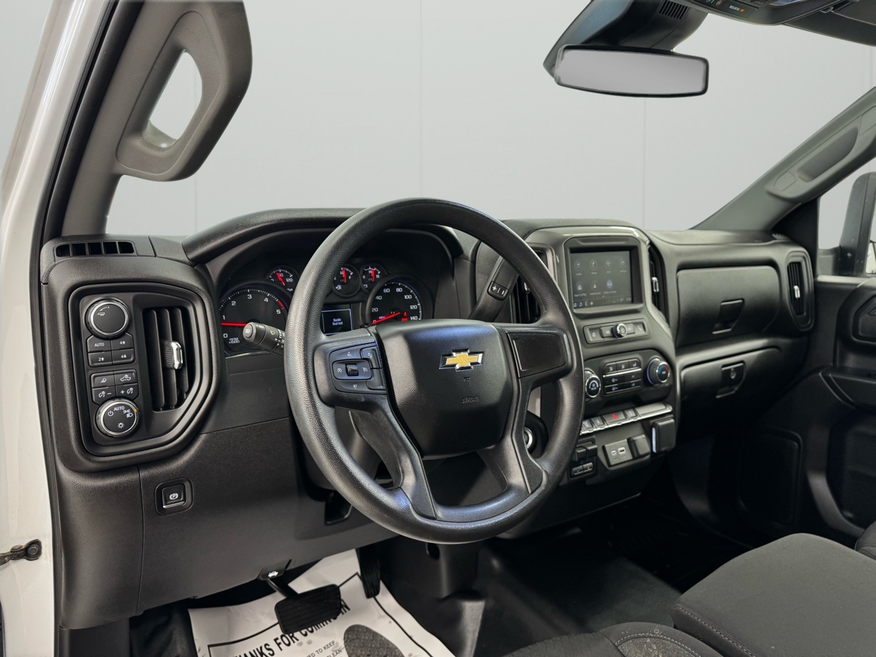 Chevrolet Silverado 3500HD CC 4WD Reg Cab 146" WB, 60" CA Work Truck 2025