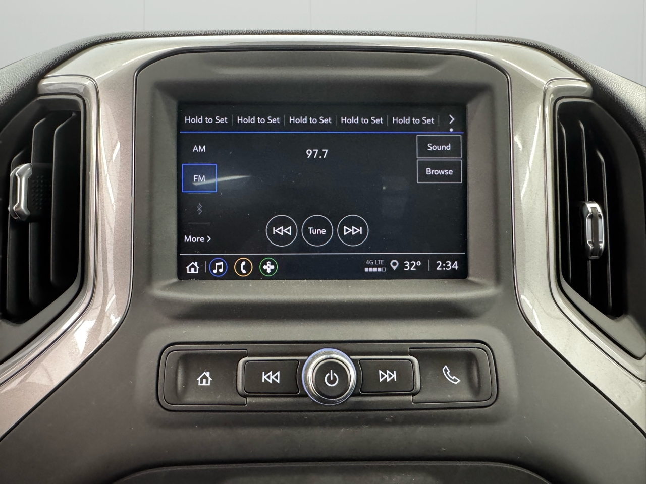 Chevrolet Silverado 3500HD CC 4WD Reg Cab 146" WB, 60" CA Work Truck 2025