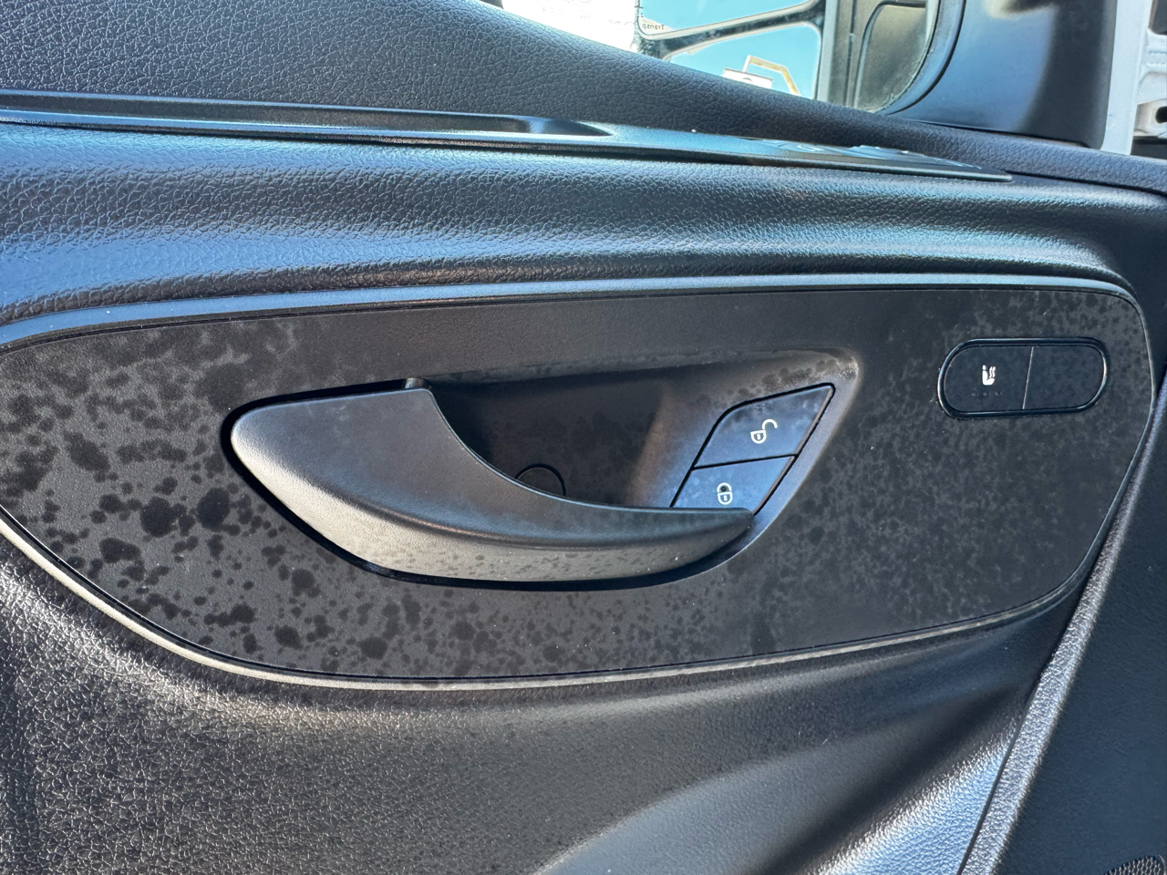 Mercedes-Benz Sprinter Cargo Van 2500 Standard Roof I4 Diesel 144" RWD 2025