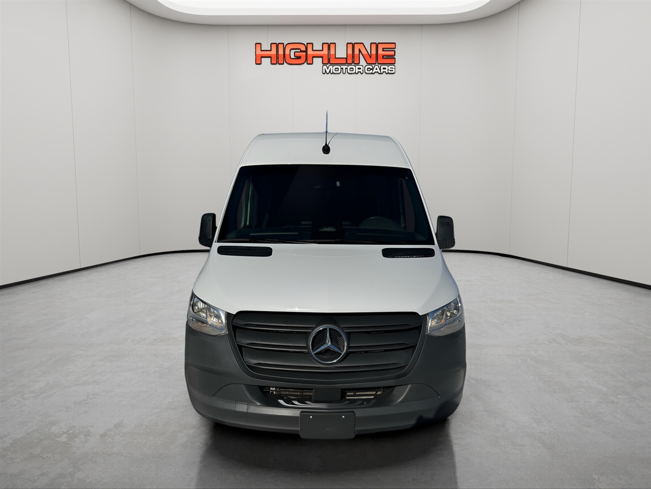 Mercedes-Benz Sprinter Cargo Van 2500 Standard Roof I4 Diesel 144" RWD 2025