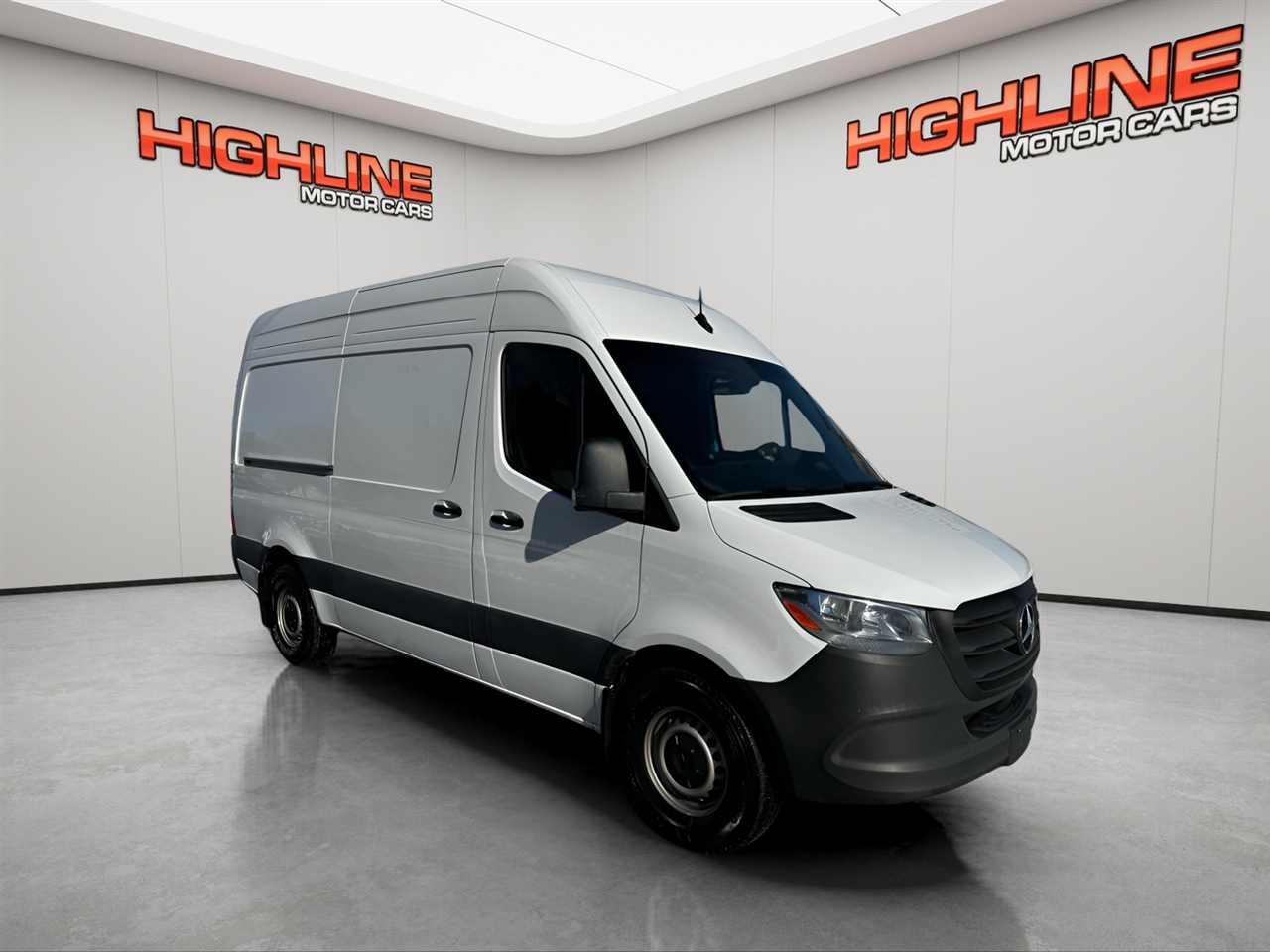 Mercedes-Benz Sprinter Cargo Van 2500 Standard Roof I4 Diesel 144" RWD 2025
