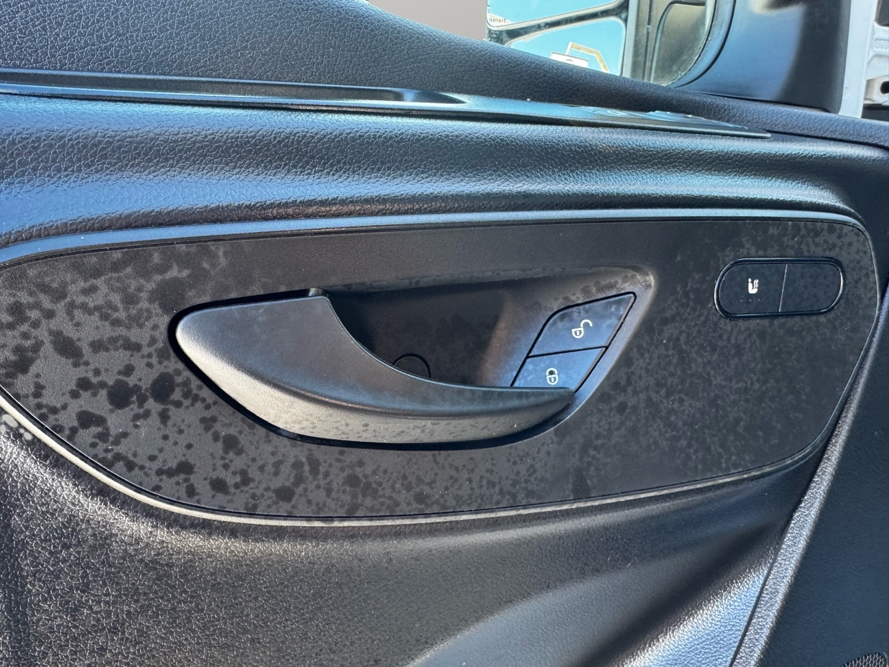 Mercedes-Benz Sprinter Cargo Van 2500 Standard Roof I4 Diesel 144" RWD 2025