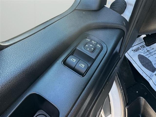 Mercedes-Benz Sprinter Cargo Van 2500 Standard Roof I4 Diesel 144" RWD 2025