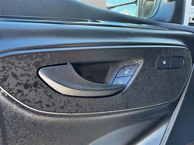 Mercedes-Benz Sprinter Cargo Van 2500 Standard Roof I4 Diesel 144" RWD 2025