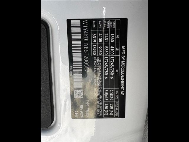 Mercedes-Benz Sprinter Cargo Van 2500 Standard Roof I4 Diesel 144" RWD 2025