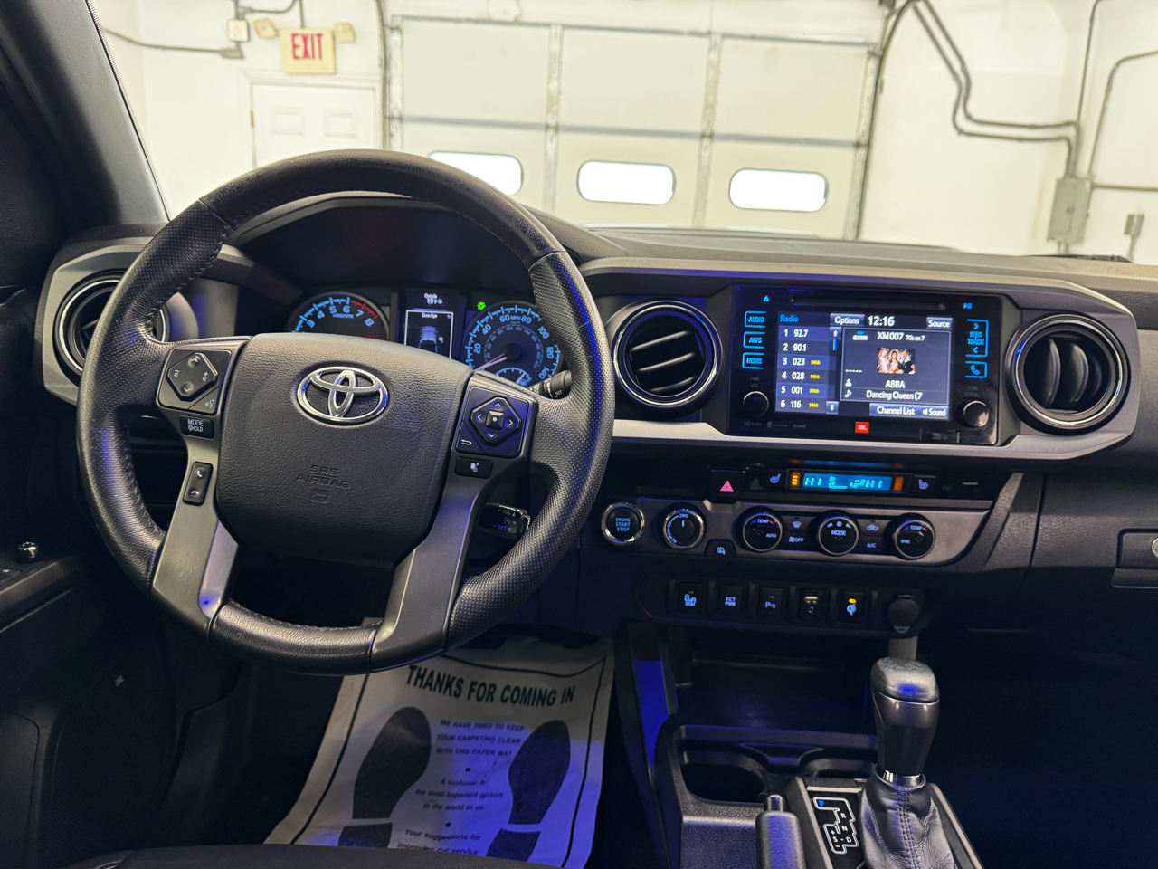 Toyota Tacoma TRD Off Road Double Cab 5' Bed V6 4x4 MT (Natl) 2017