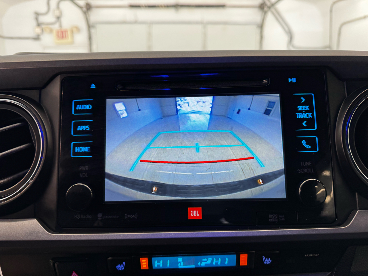 Toyota Tacoma TRD Off Road Double Cab 5' Bed V6 4x4 MT (Natl) 2017