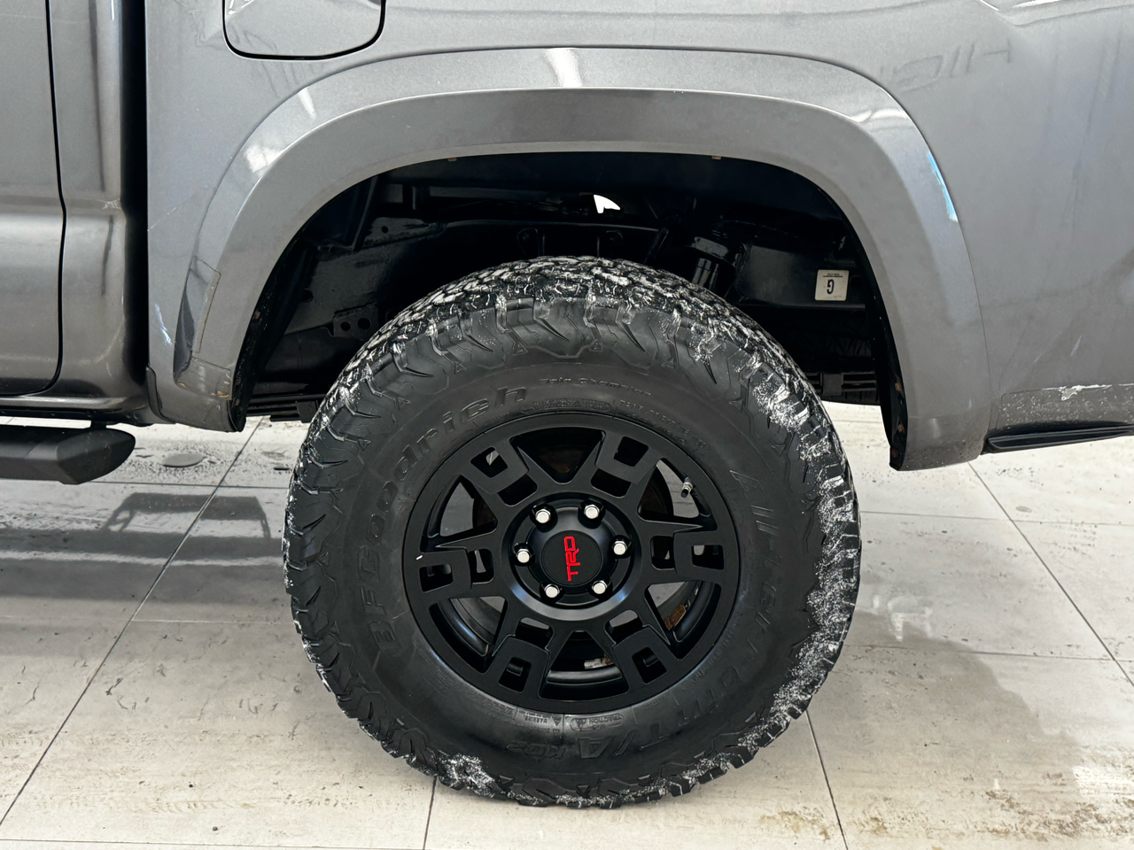 Toyota Tacoma TRD Off Road Double Cab 5' Bed V6 4x4 MT (Natl) 2017