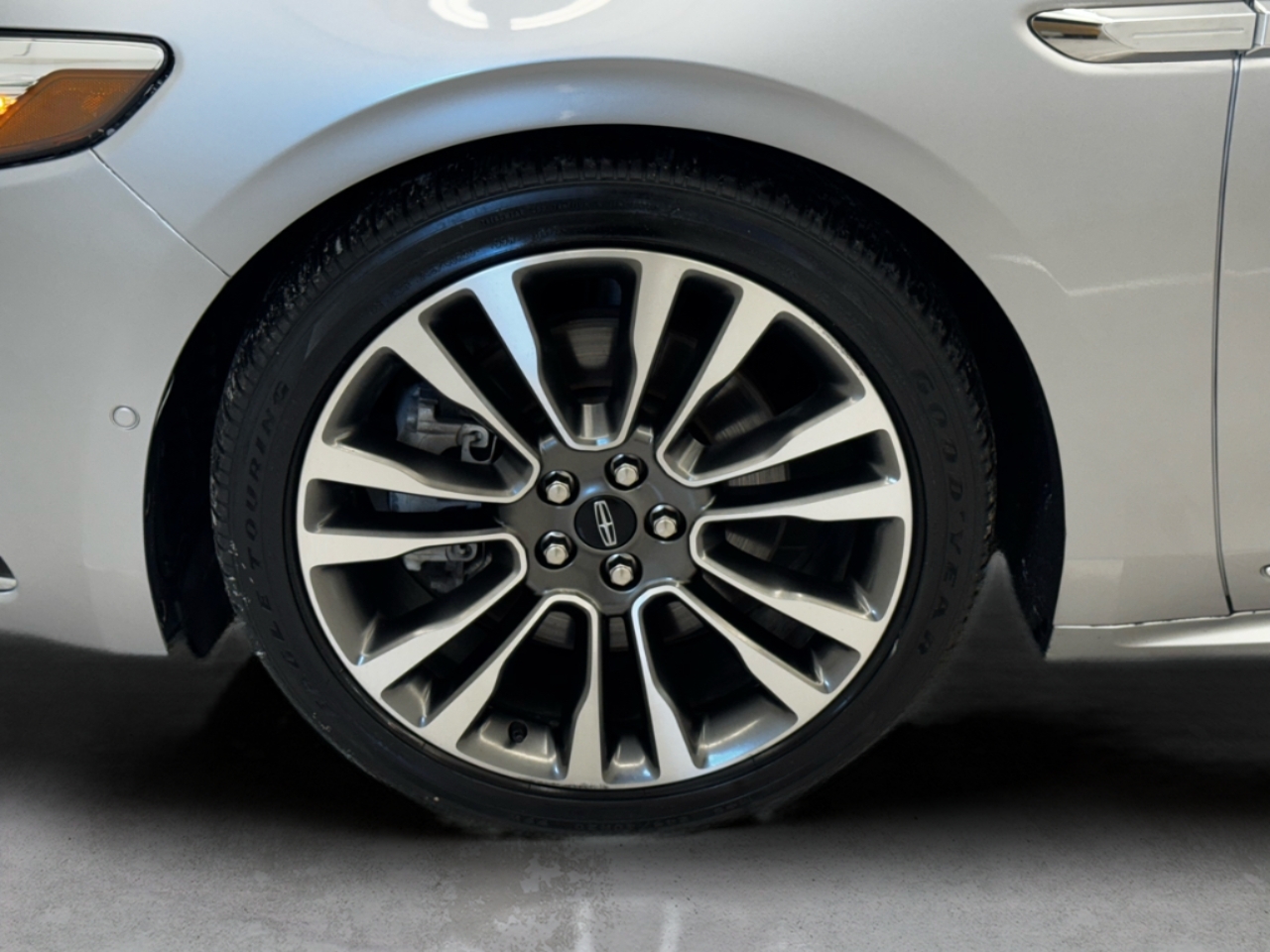 Lincoln Continental Reserve AWD 2020