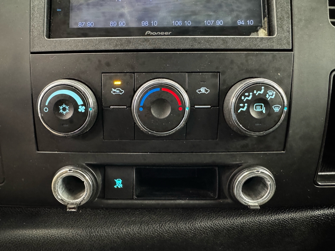 Chevrolet Silverado 2500HD 4WD Crew Cab 153" LT 2009