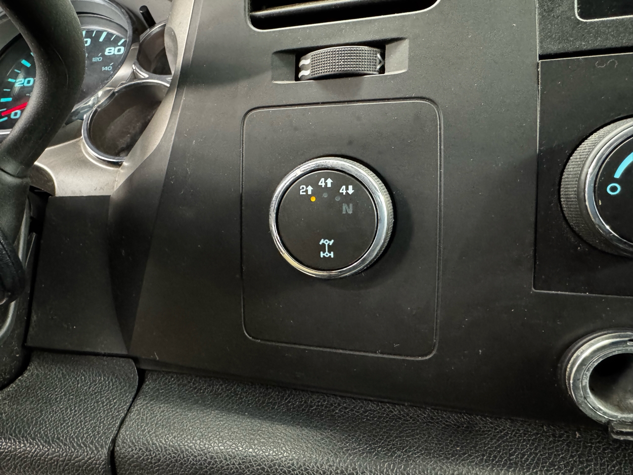 Chevrolet Silverado 2500HD 4WD Crew Cab 153" LT 2009