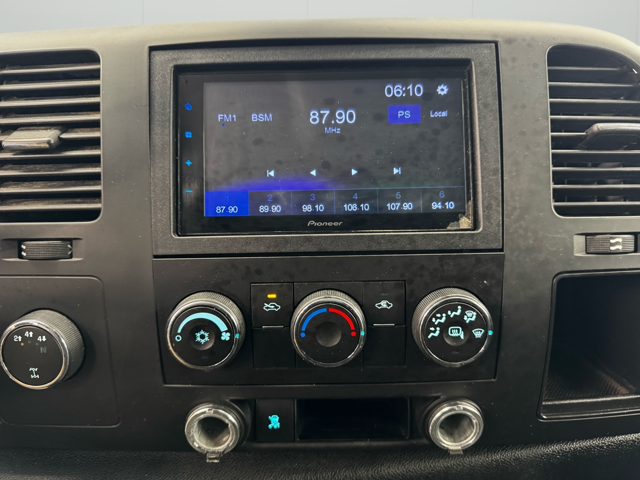 Chevrolet Silverado 2500HD 4WD Crew Cab 153" LT 2009