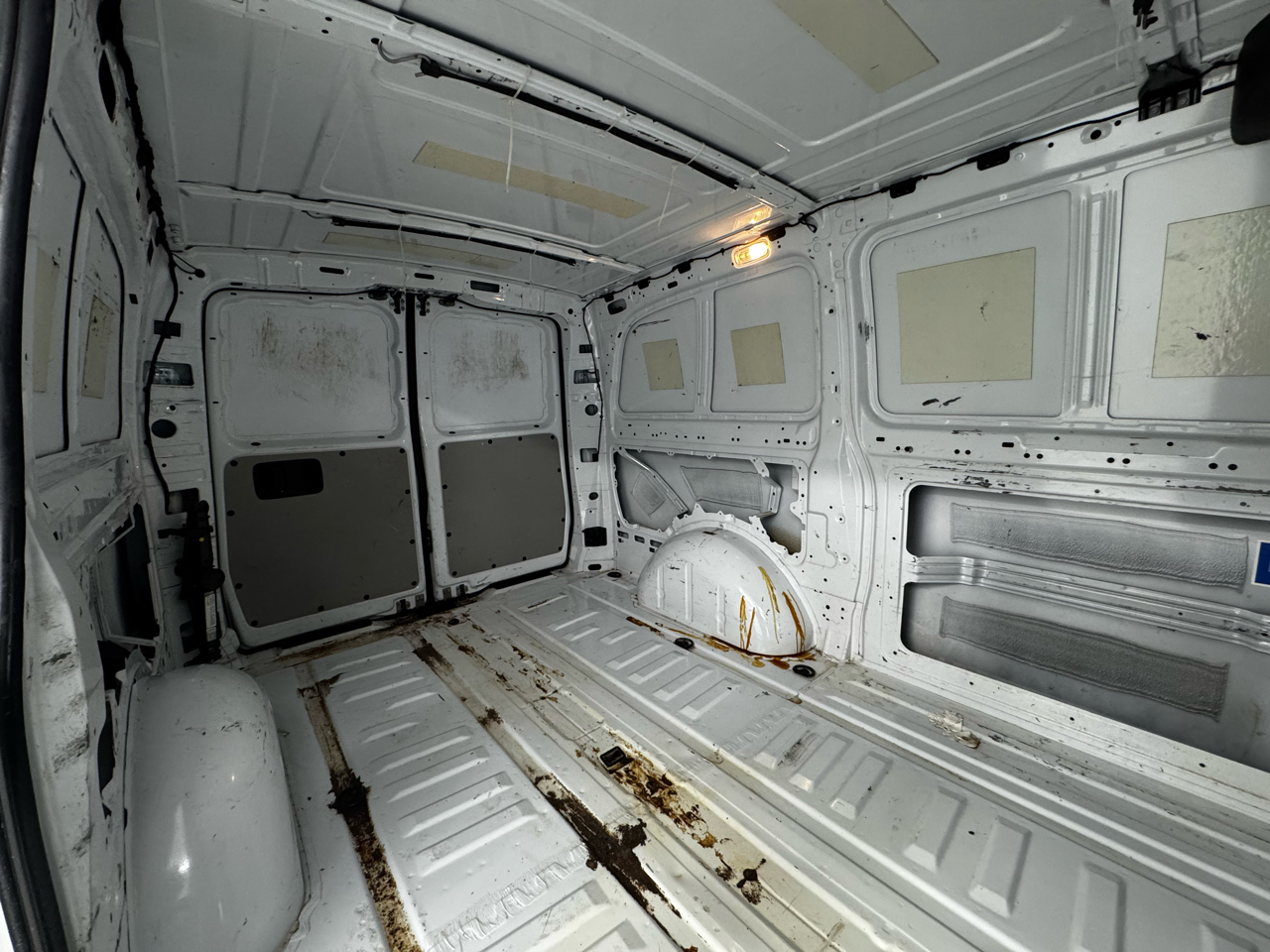 Mercedes-Benz Metris Cargo Van Standard Roof 126" Wheelbase 2017