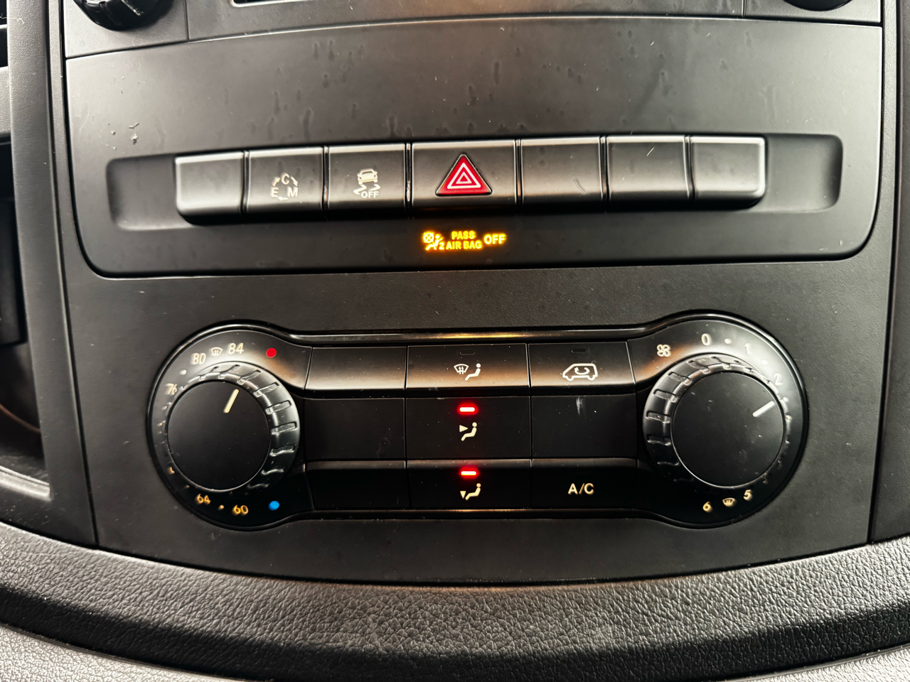 Mercedes-Benz Metris Cargo Van Standard Roof 126" Wheelbase 2017