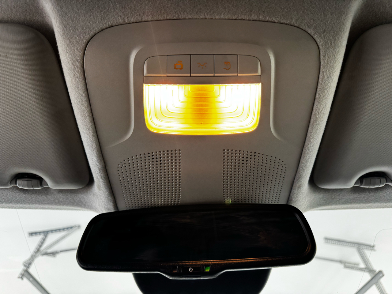 Mercedes-Benz Metris Cargo Van Standard Roof 126" Wheelbase 2017