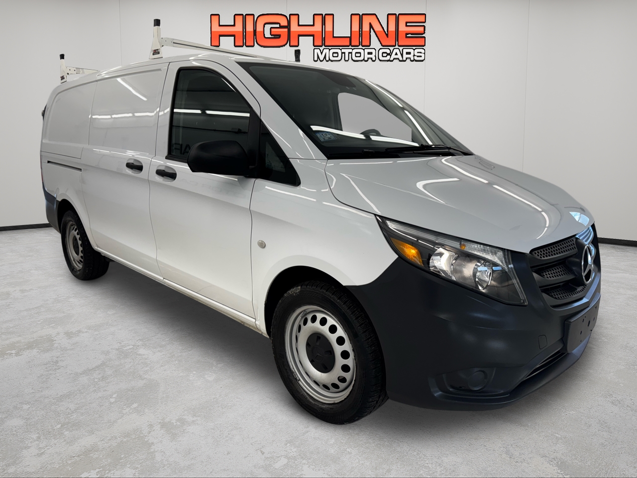 Mercedes-Benz Metris Cargo Van Standard Roof 126" Wheelbase 2017