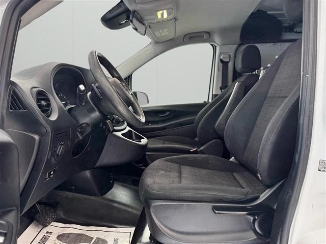 Mercedes-Benz Metris Cargo Van Standard Roof 126" Wheelbase 2017