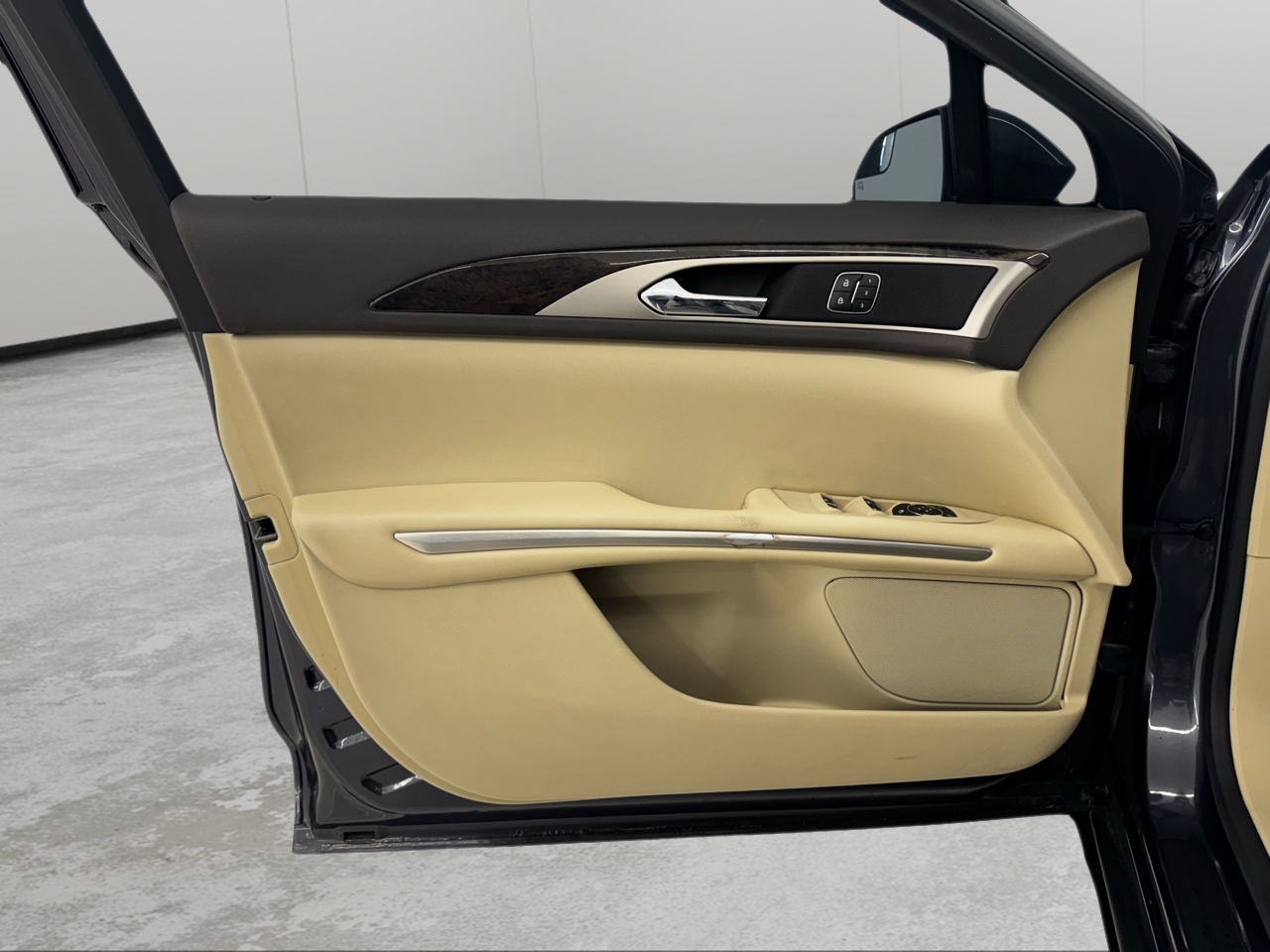 Lincoln MKZ 4dr Sdn FWD 2013