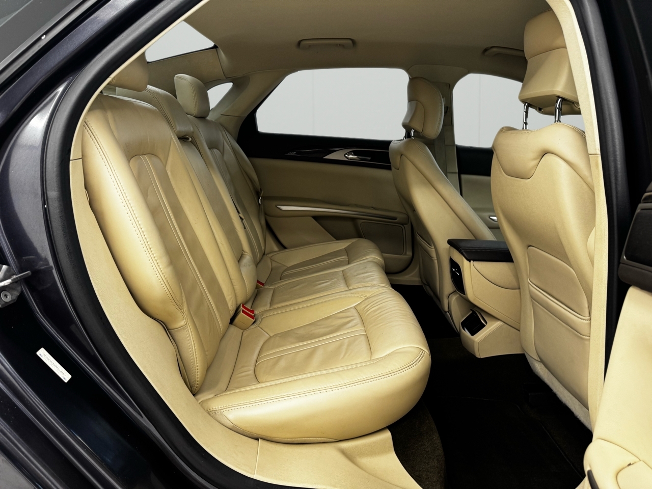 Lincoln MKZ 4dr Sdn FWD 2013