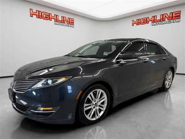 Gray 2013 Lincoln MKZ FWD Sedan Front-Wheel Drive 6-Speed Automatic