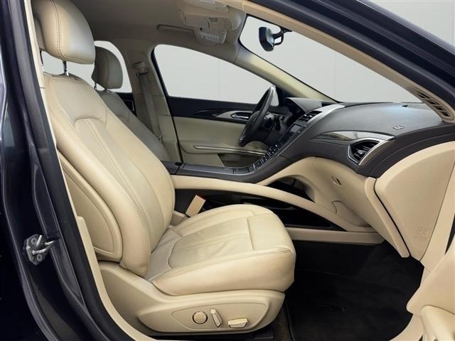 Lincoln MKZ 4dr Sdn FWD 2013