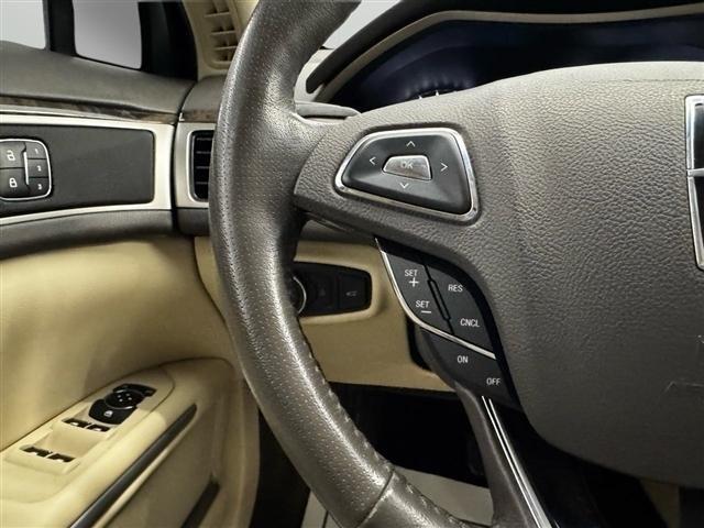 Lincoln MKZ 4dr Sdn FWD 2013