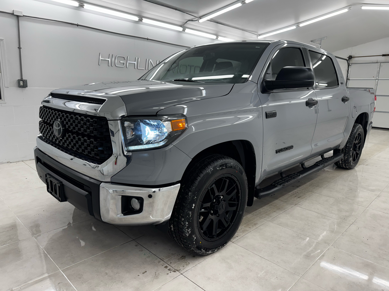 2021 Toyota Tundra 2WD SR5 CrewMax 5.5' Bed 5.7L (Natl)