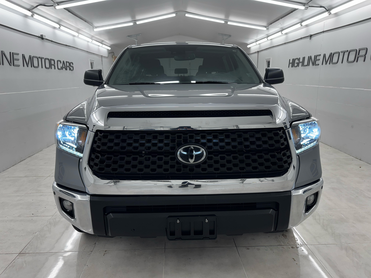 Toyota Tundra 2WD SR5 CrewMax 5.5' Bed 5.7L (Natl) 2021