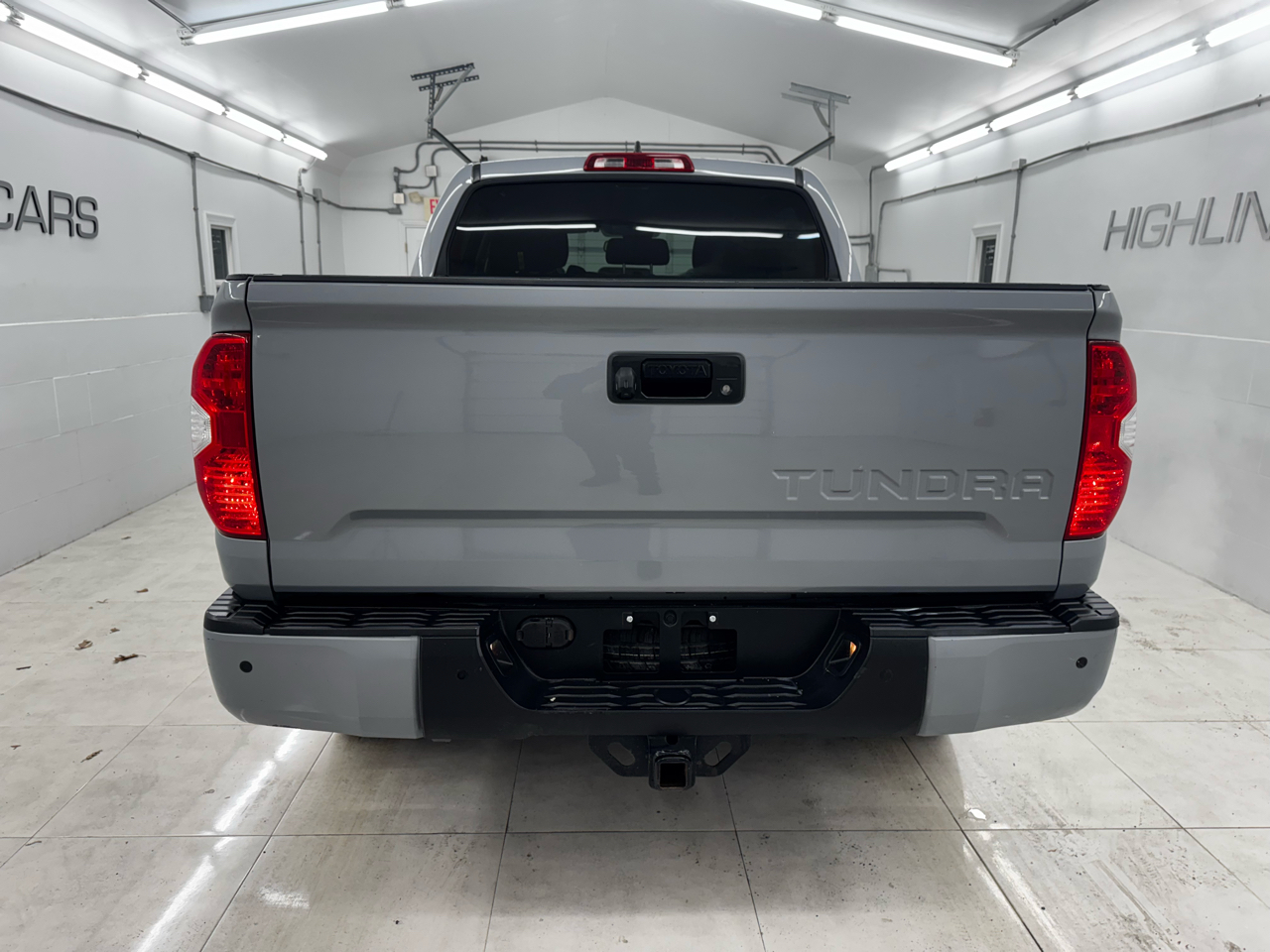Toyota Tundra 2WD SR5 CrewMax 5.5' Bed 5.7L (Natl) 2021