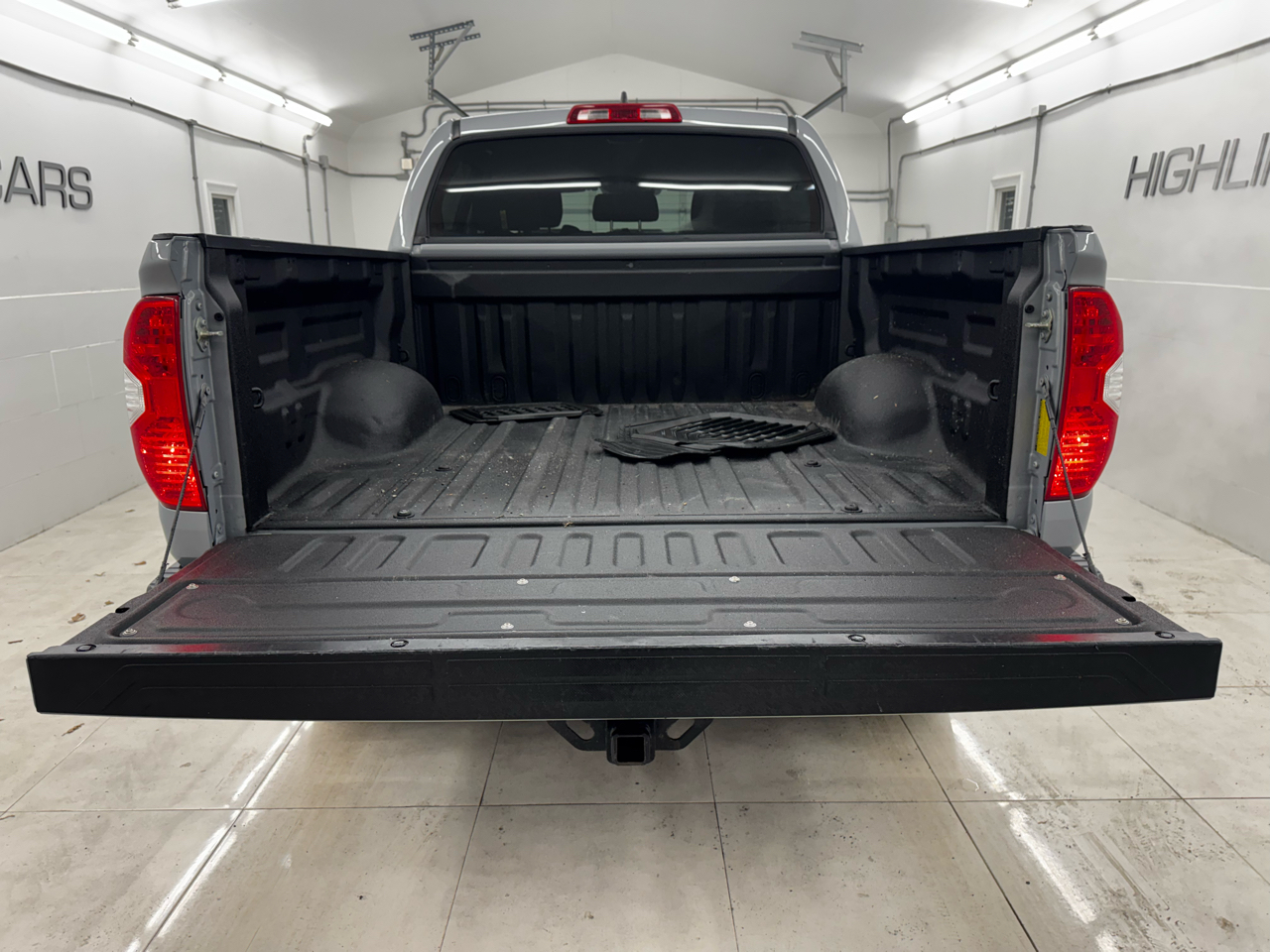 Toyota Tundra 2WD SR5 CrewMax 5.5' Bed 5.7L (Natl) 2021