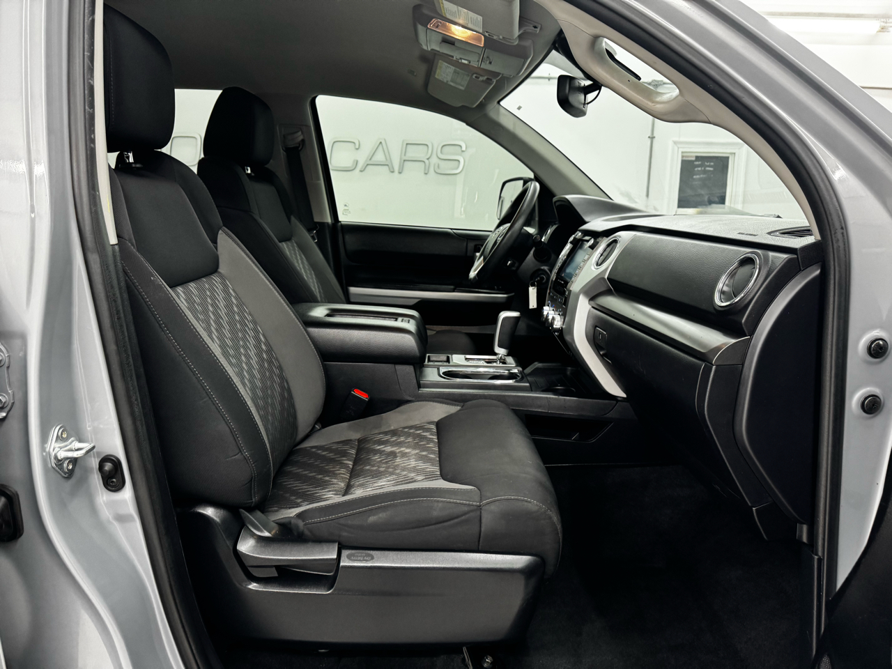 Toyota Tundra 2WD SR5 CrewMax 5.5' Bed 5.7L (Natl) 2021