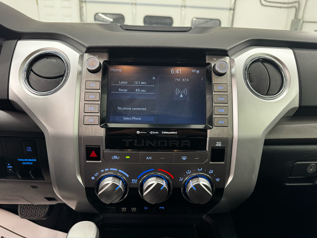 Toyota Tundra 2WD SR5 CrewMax 5.5' Bed 5.7L (Natl) 2021