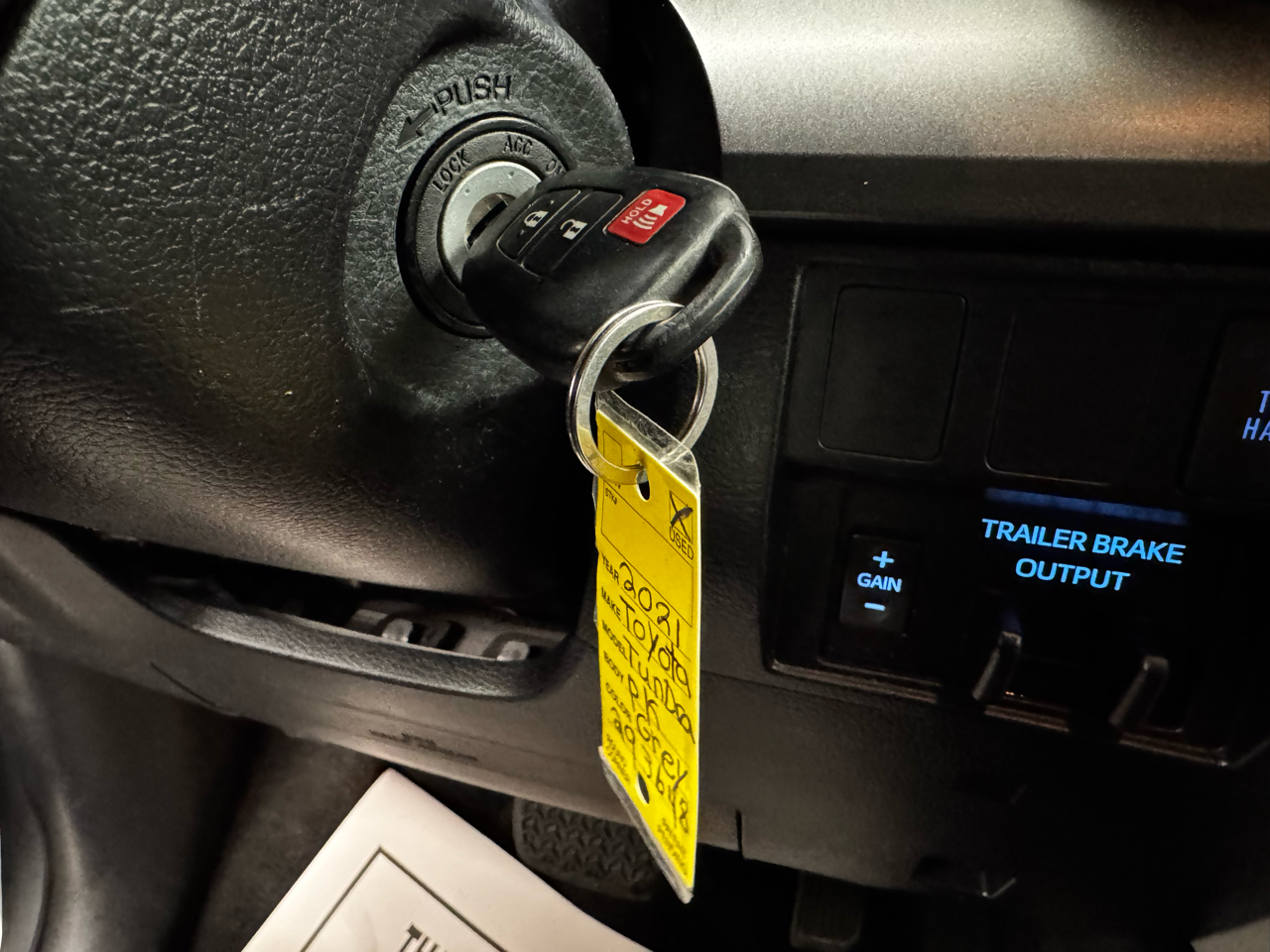 Toyota Tundra 2WD SR5 CrewMax 5.5' Bed 5.7L (Natl) 2021