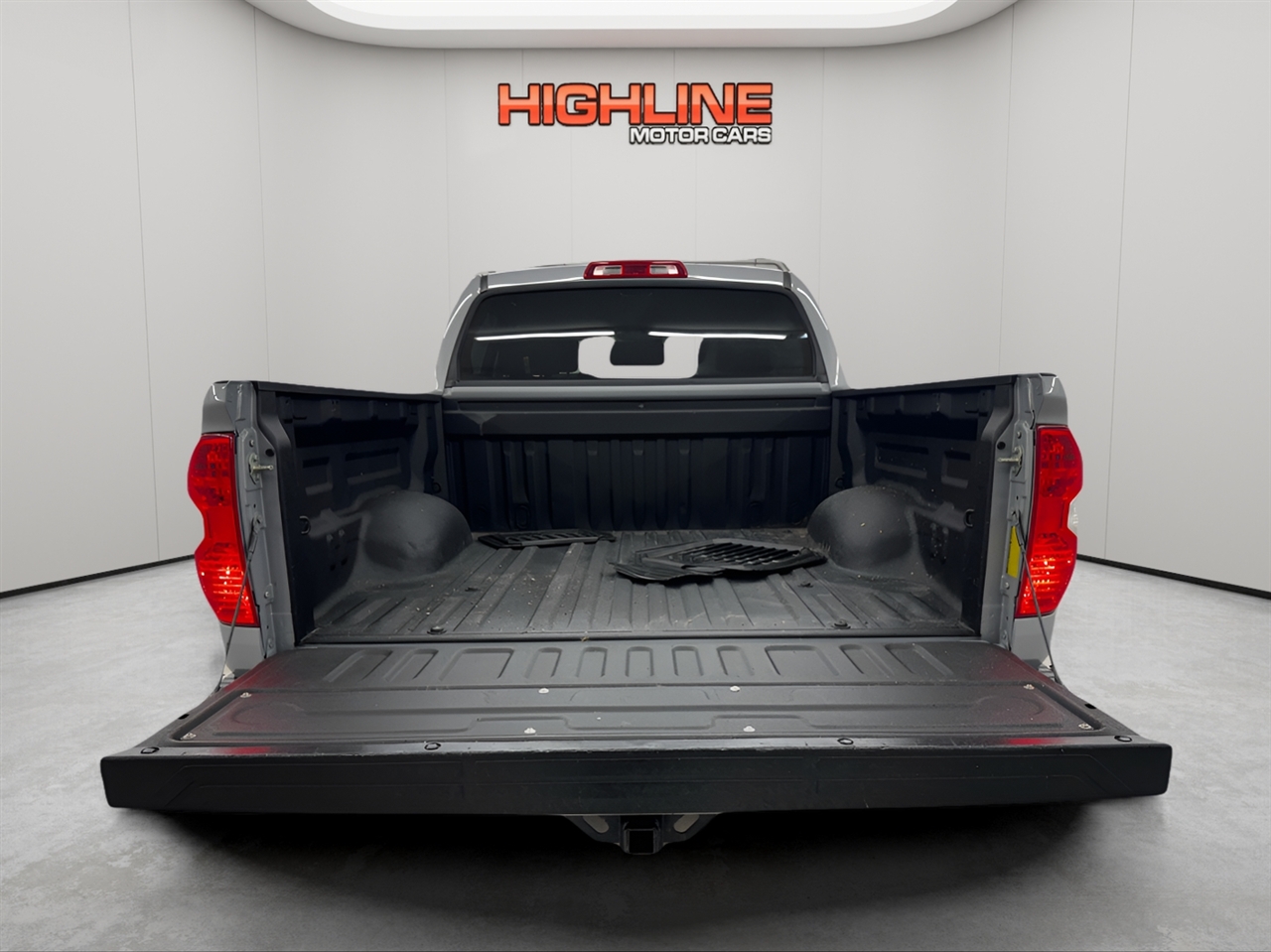 Toyota Tundra 2WD SR5 CrewMax 5.5' Bed 5.7L (Natl) 2021