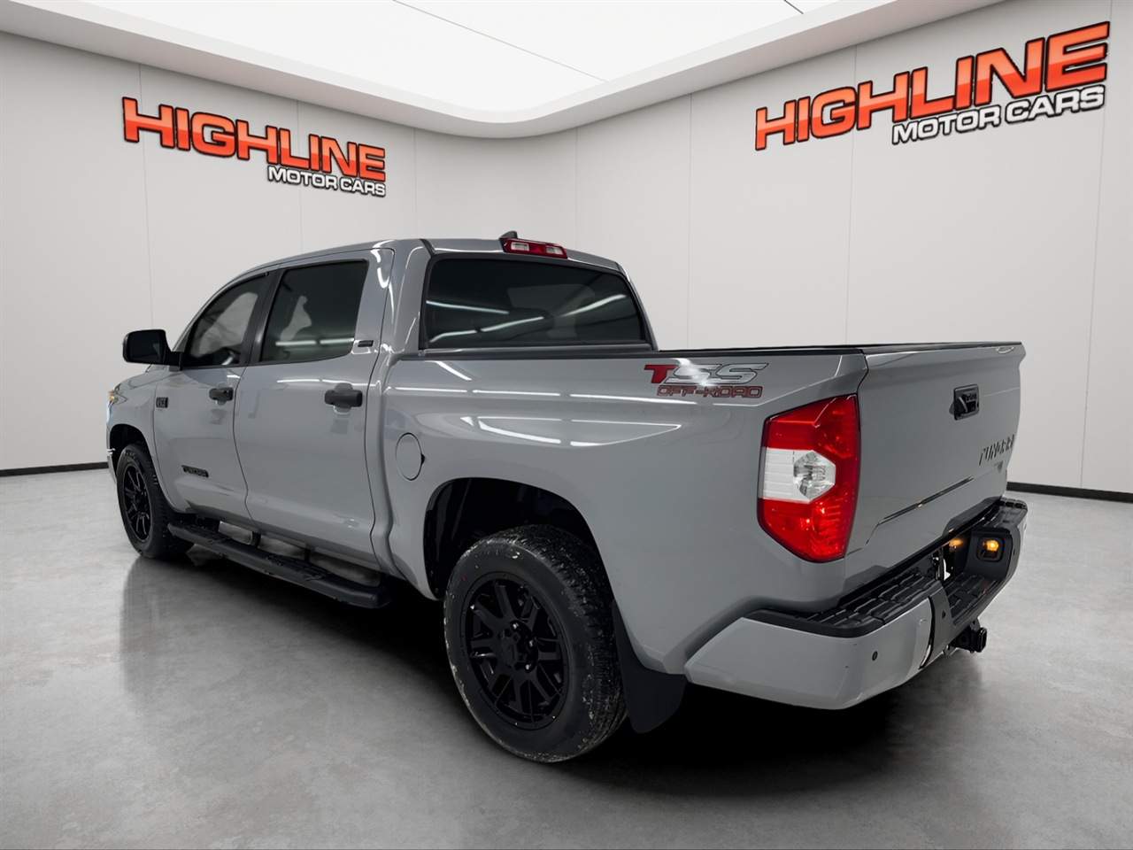 Toyota Tundra 2WD SR5 CrewMax 5.5' Bed 5.7L (Natl) 2021