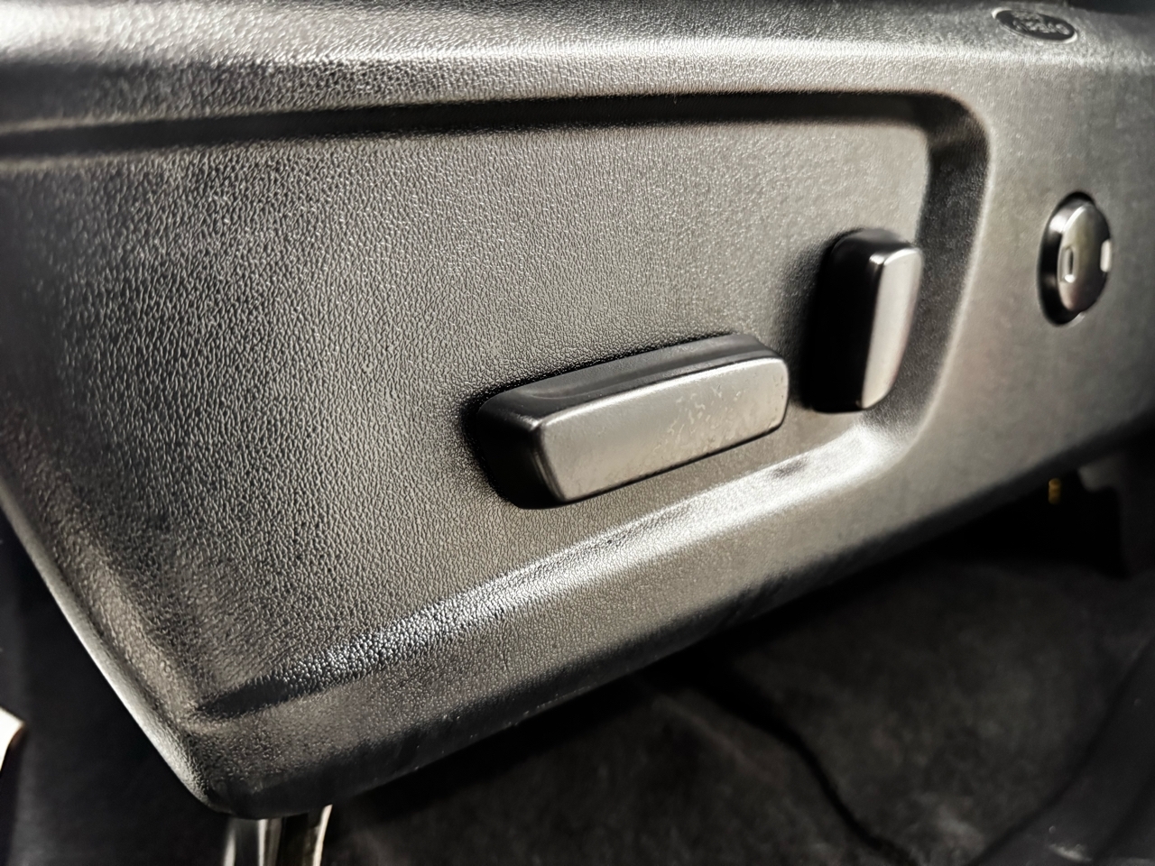 Toyota Tundra 2WD SR5 CrewMax 5.5' Bed 5.7L (Natl) 2021