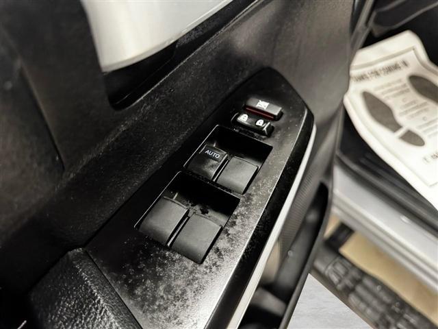 Toyota Tundra 2WD SR5 CrewMax 5.5' Bed 5.7L (Natl) 2021