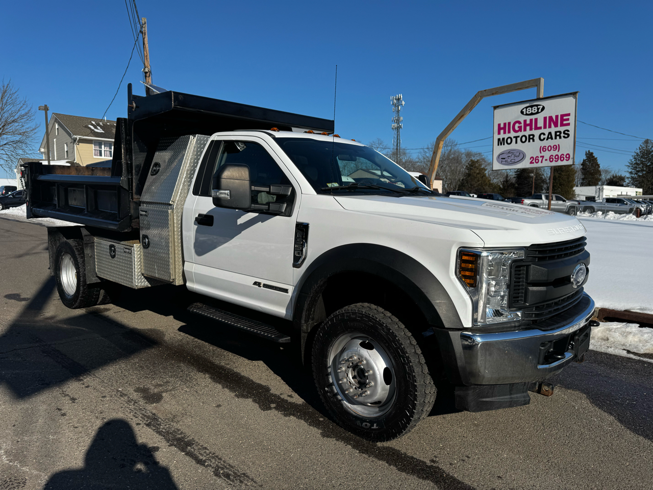 Ford Super Duty F-550 DRW XLT 4WD Reg Cab 145" WB 60" CA 2019