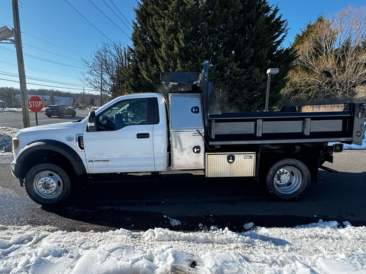 Ford Super Duty F-550 DRW XLT 4WD Reg Cab 145" WB 60" CA 2019