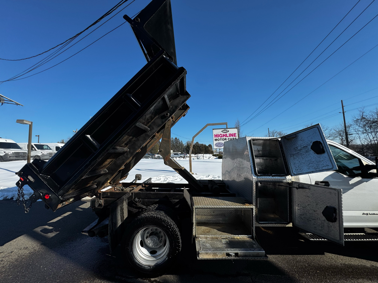 Ford Super Duty F-550 DRW XLT 4WD Reg Cab 145" WB 60" CA 2019