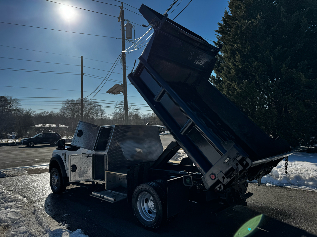 Ford Super Duty F-550 DRW XLT 4WD Reg Cab 145" WB 60" CA 2019